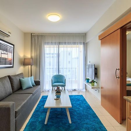 Soho City Apartments ラルナカ エクステリア 写真