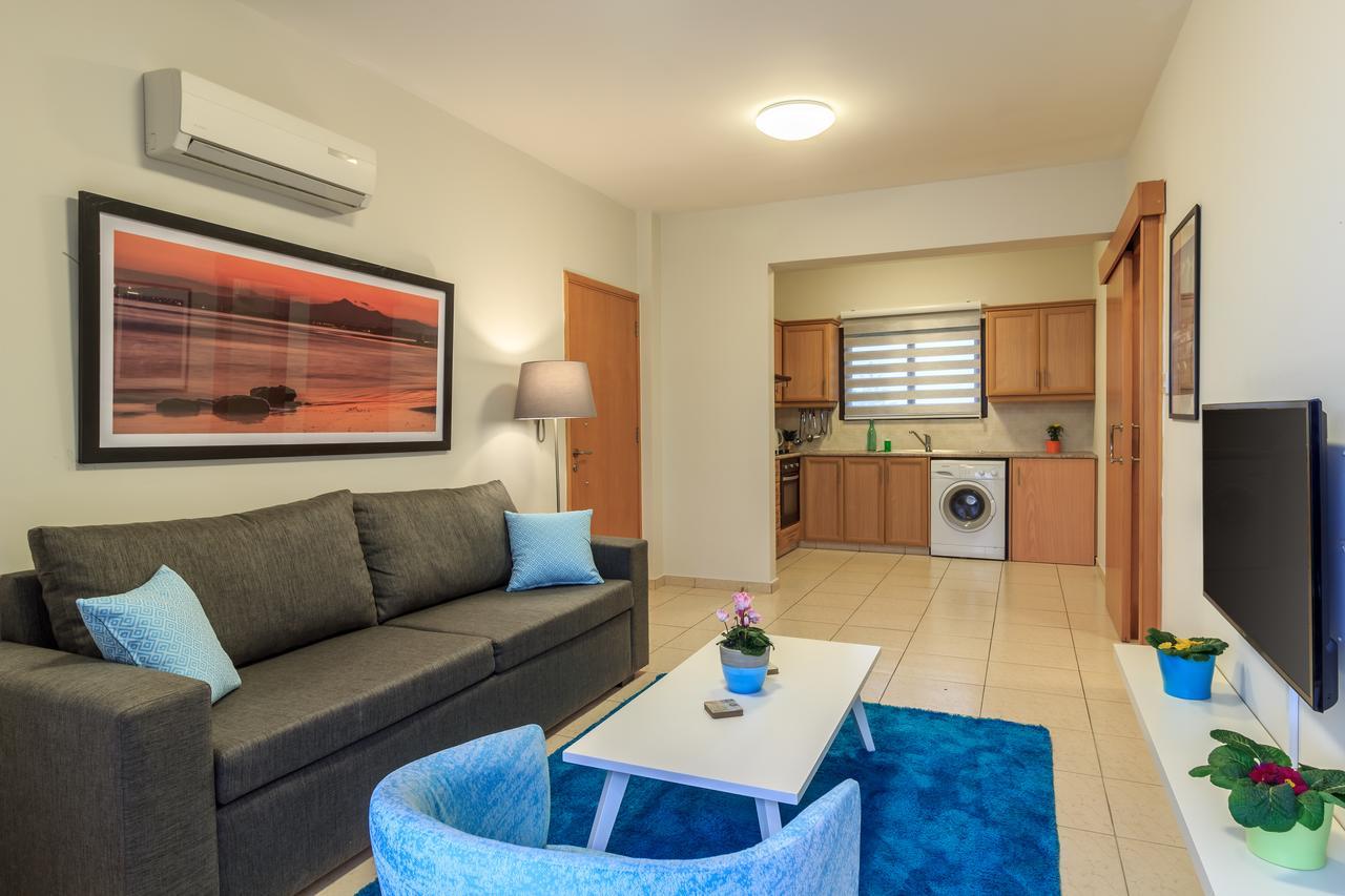 Soho City Apartments ラルナカ エクステリア 写真
