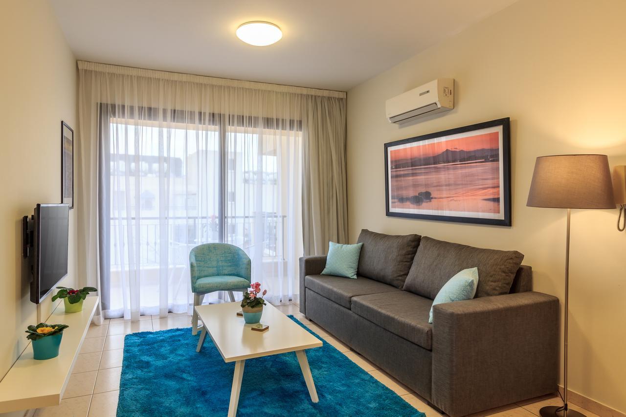 Soho City Apartments ラルナカ エクステリア 写真